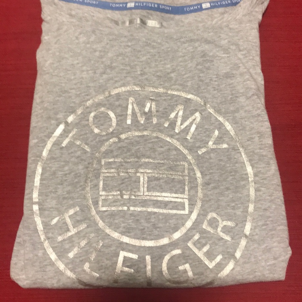 Long sleeve women’s top